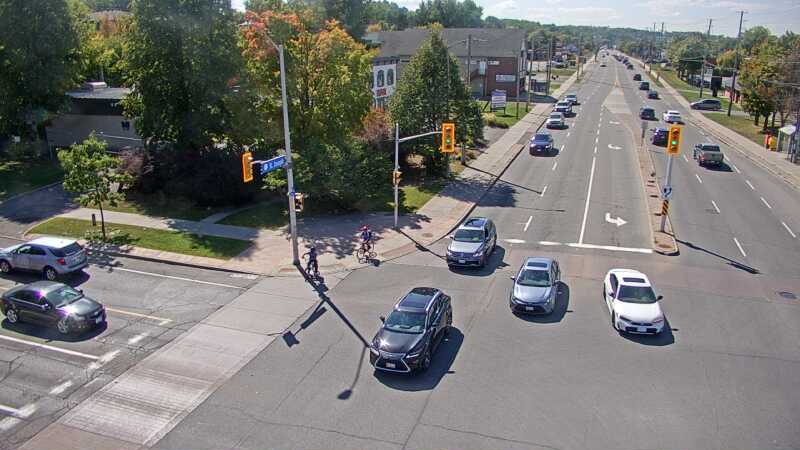 Traffic camera image at 2025-09-14 17:35:19
