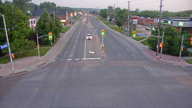 Traffic camera image at 2025-06-08 00:55:38