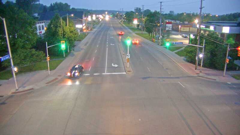 Traffic camera image at 2025-06-08 01:15:45