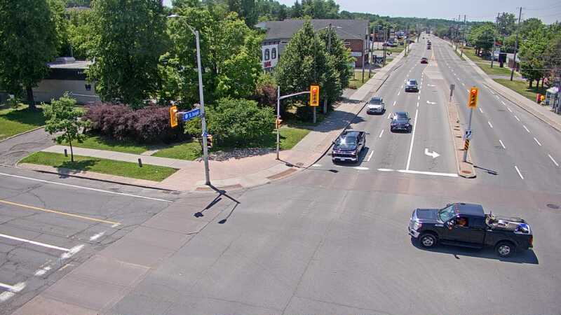 Traffic camera image at 2025-06-30 17:05:25