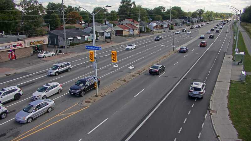 Traffic camera image at 2025-09-14 17:15:21