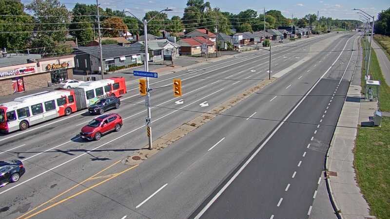 Traffic camera image at 2025-09-14 18:45:23