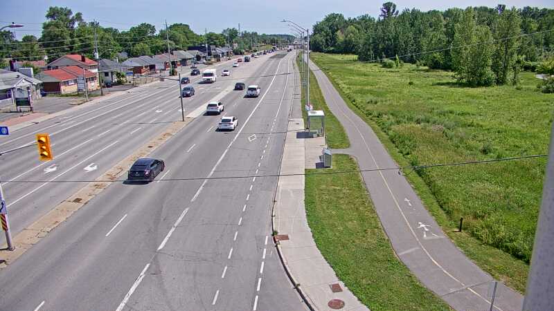 Traffic camera image at 2025-06-30 18:40:20