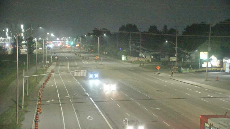 Traffic camera image at 2025-07-31 02:00:17