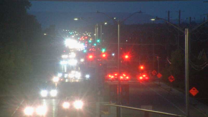 Traffic camera image at 2025-08-25 00:25:23
