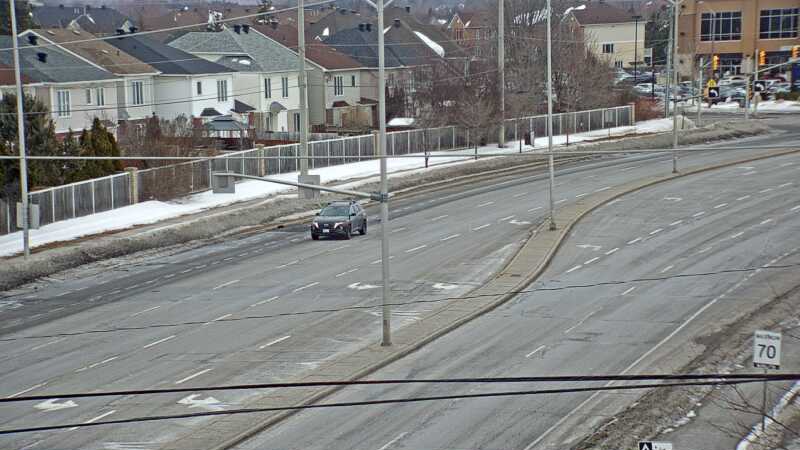 Traffic camera image at 2025-03-09 13:55:28