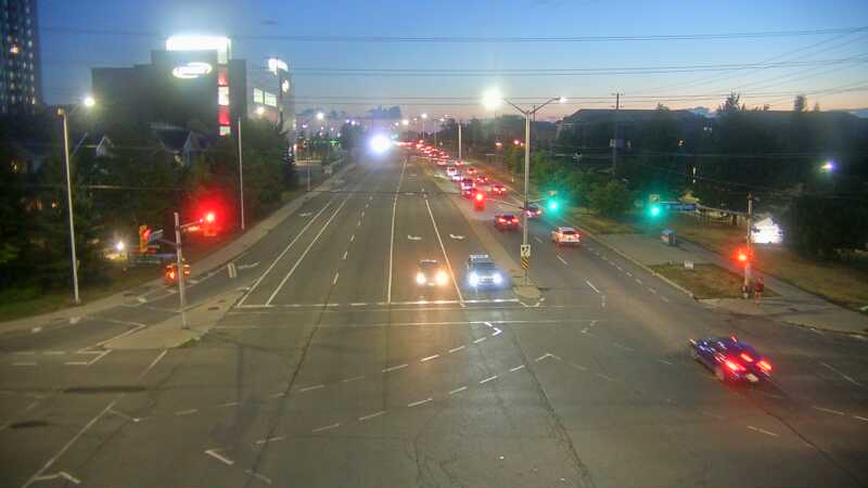 Traffic camera image at 2025-08-25 00:25:23
