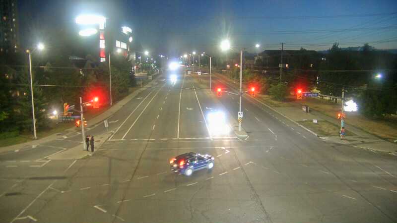 Traffic camera image at 2025-08-25 00:40:16