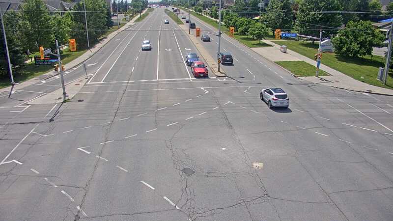 Traffic camera image at 2025-06-30 18:25:21