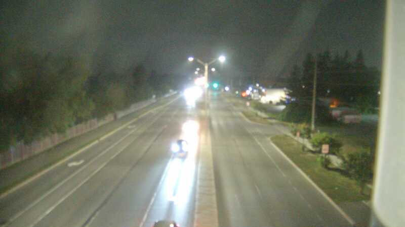 Traffic camera image at 2025-08-04 01:35:19