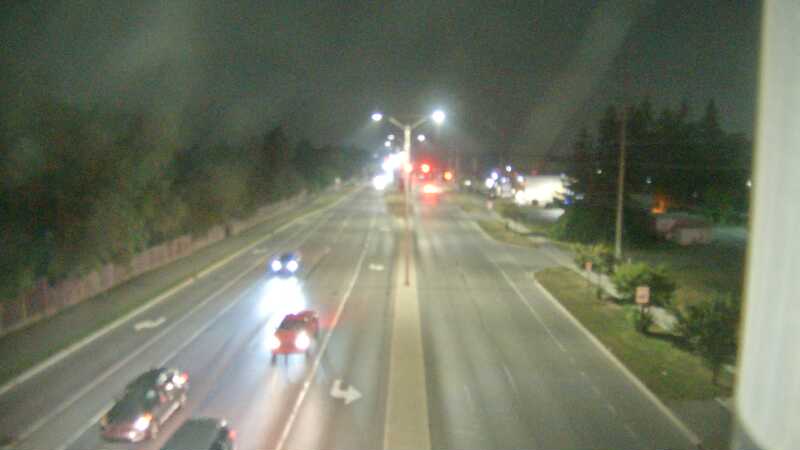 Traffic camera image at 2025-08-04 01:50:21