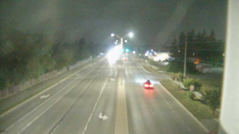 Traffic camera image at 2025-08-04 01:55:23