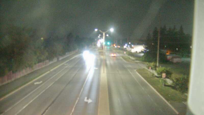 Traffic camera image at 2025-08-04 02:10:20