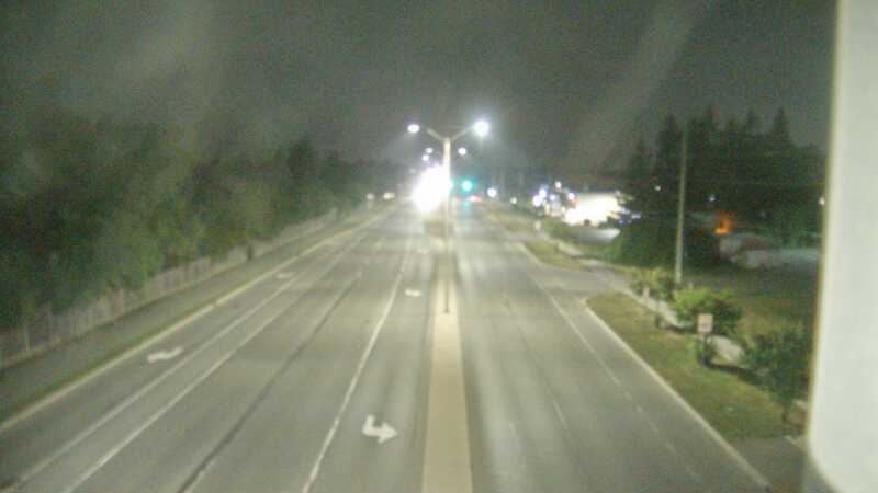Traffic camera image at 2025-08-04 02:15:16