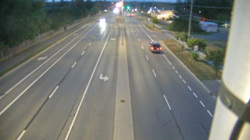 Traffic camera image at 2025-08-25 00:25:24