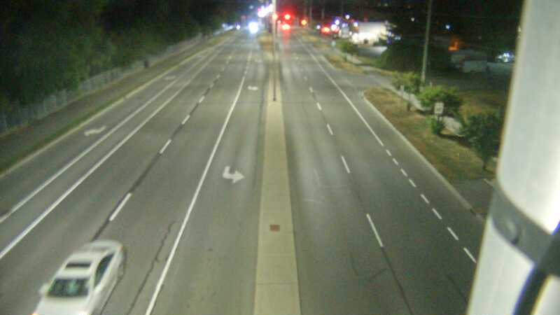 Traffic camera image at 2025-08-25 03:35:17