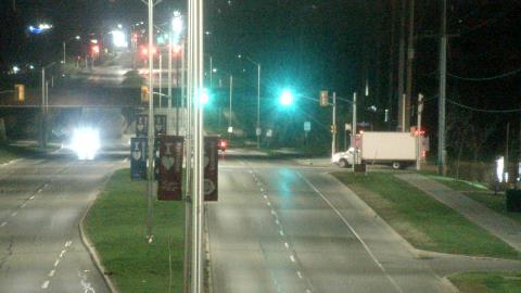 Traffic camera image at 2025-05-09 07:00:19