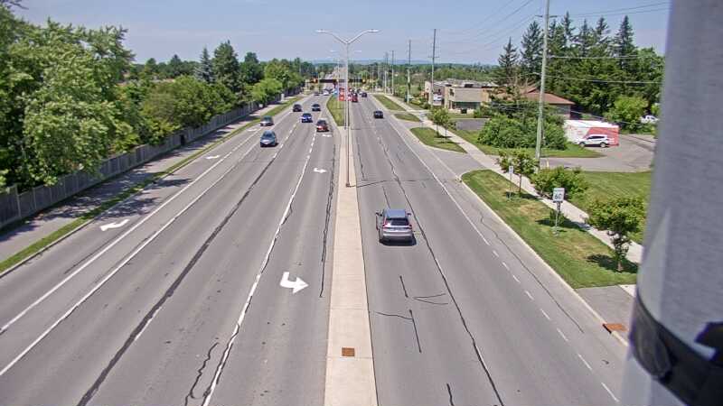 Traffic camera image at 2025-06-30 17:40:19