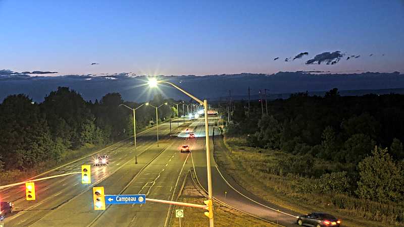 Traffic camera image at 2025-08-25 00:40:18