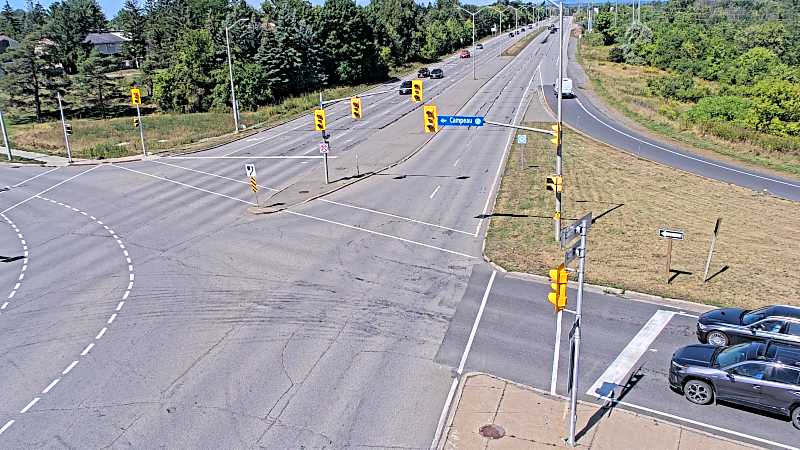 Traffic camera image at 2025-08-31 17:10:22