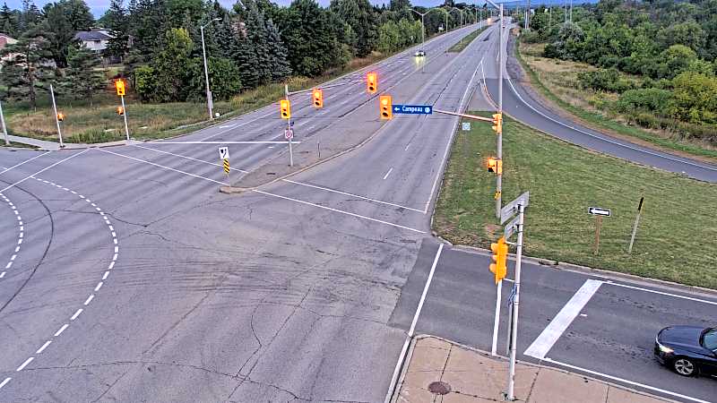 Traffic camera image at 2025-09-07 10:25:20