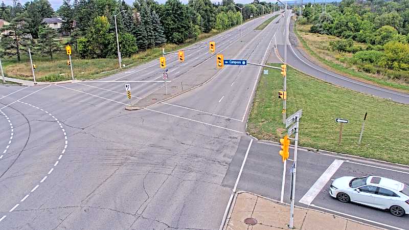 Traffic camera image at 2025-09-07 10:50:22