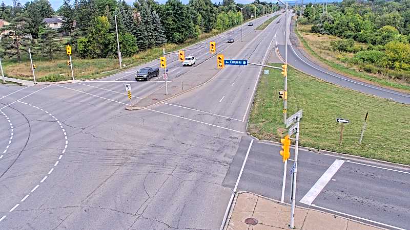 Traffic camera image at 2025-09-07 11:05:21