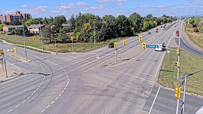 Traffic camera image at 2025-09-14 17:15:22