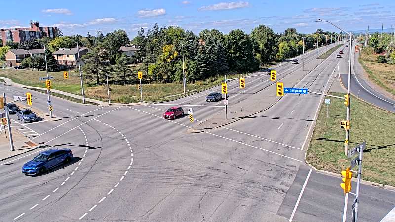 Traffic camera image at 2025-09-14 17:45:23
