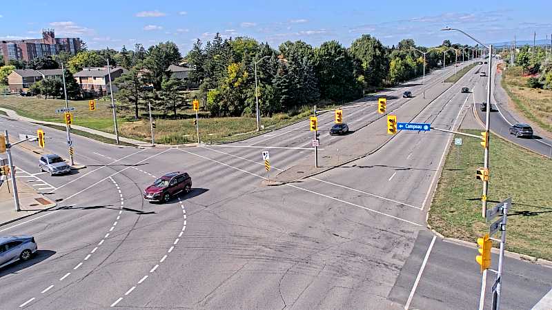 Traffic camera image at 2025-09-14 18:40:21