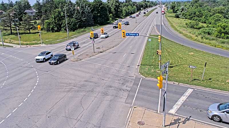 Traffic camera image at 2025-06-30 18:05:20