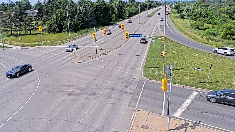 Traffic camera image at 2025-06-30 18:20:20