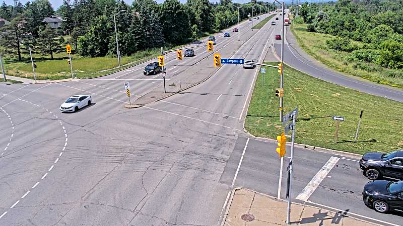 Traffic camera image at 2025-06-30 18:30:17