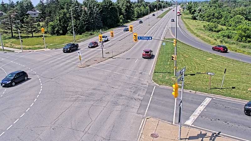Traffic camera image at 2025-06-30 18:40:21