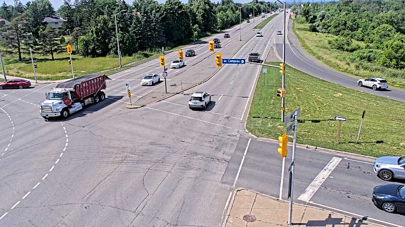 Traffic camera image at 2025-06-30 19:00:22