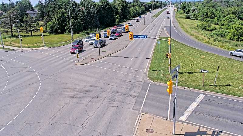Traffic camera image at 2025-06-30 19:05:20