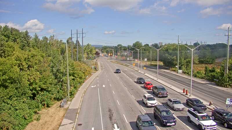 Traffic camera image at 2025-08-24 14:25:06
