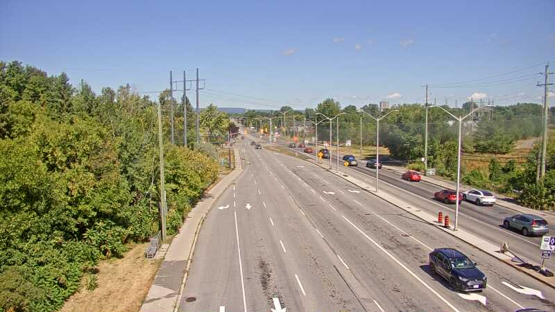 Traffic camera image at 2025-08-24 15:35:06