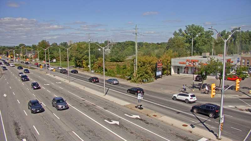 Traffic camera image at 2025-09-14 17:40:06