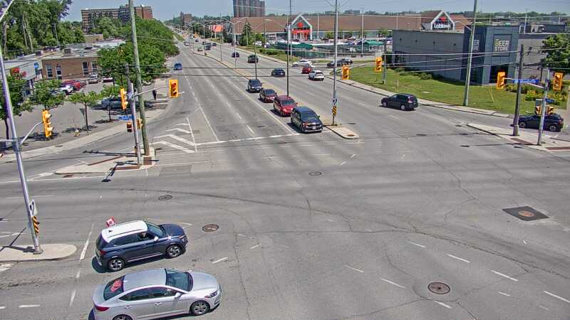 Traffic camera image at 2025-06-30 17:10:13