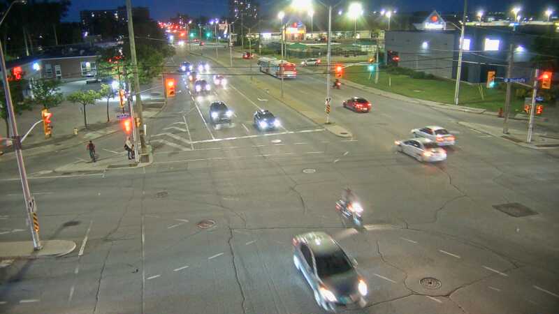 Traffic camera image at 2025-07-04 01:40:17