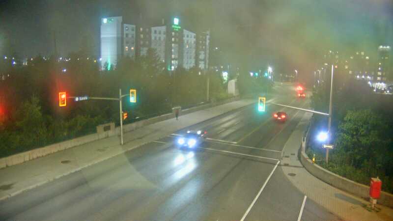 Traffic camera image at 2025-08-04 02:15:16
