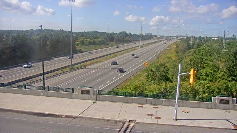 Traffic camera image at 2025-08-24 14:20:20