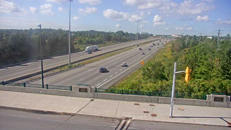 Traffic camera image at 2025-08-24 14:25:22
