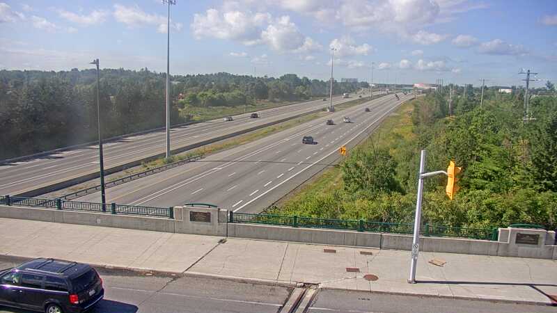 Traffic camera image at 2025-08-24 14:30:21
