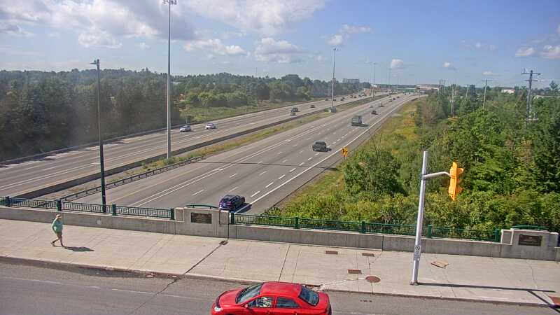 Traffic camera image at 2025-08-24 14:45:20