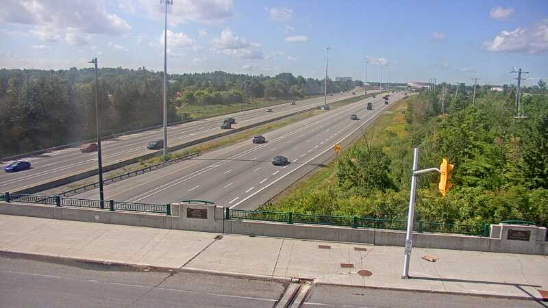 Traffic camera image at 2025-08-24 14:50:16
