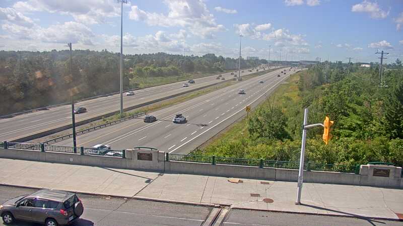 Traffic camera image at 2025-08-24 15:45:26