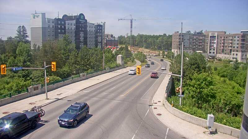 Traffic camera image at 2025-06-30 17:10:27