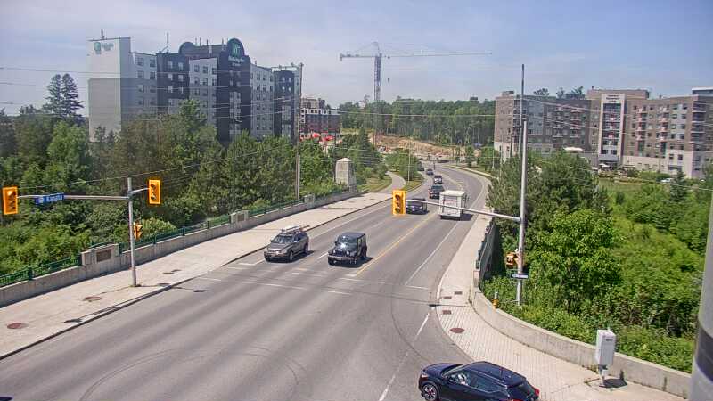 Traffic camera image at 2025-06-30 17:15:30